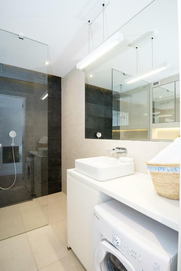 Superior Cliff Apartment 尤斯托尼莫斯基 外观 照片