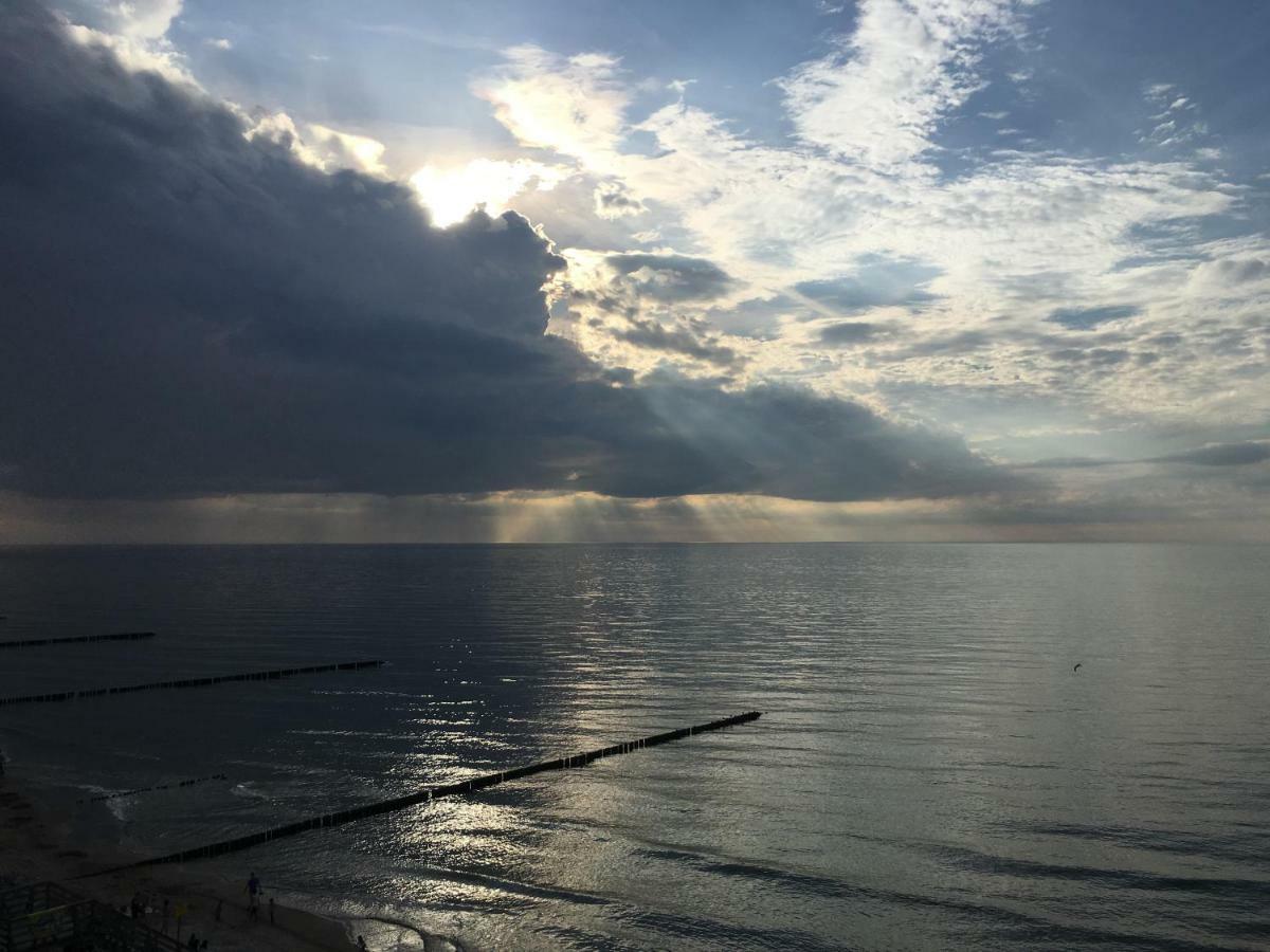 Superior Cliff Apartment 尤斯托尼莫斯基 外观 照片